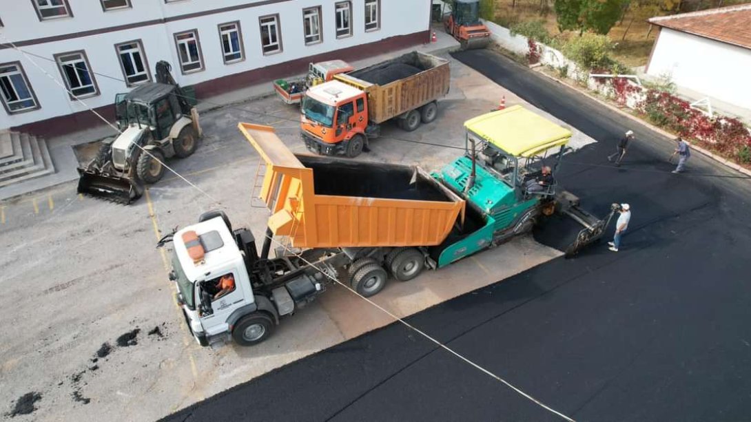 Okul Bahçesi Asfaltlama